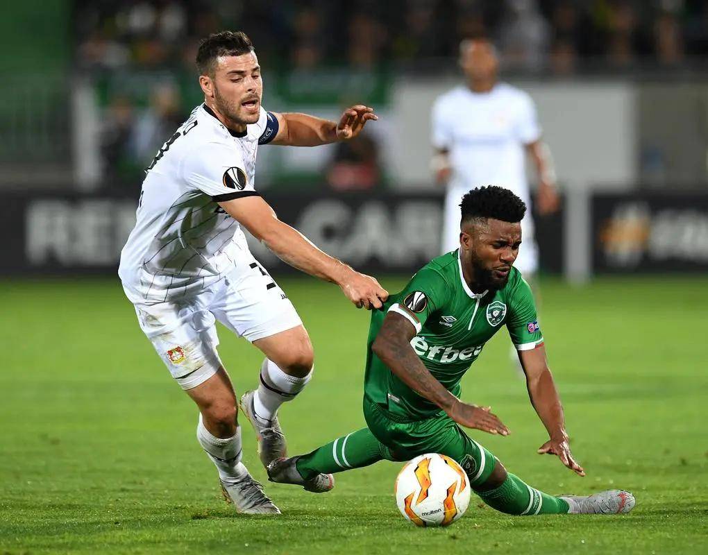 家提供了借 家提供了借