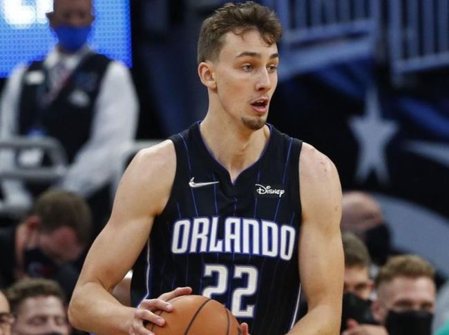 周琦时显得 周琦时显得